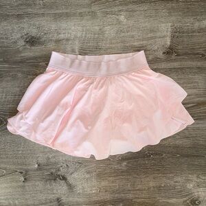 Lululemon court rival skort